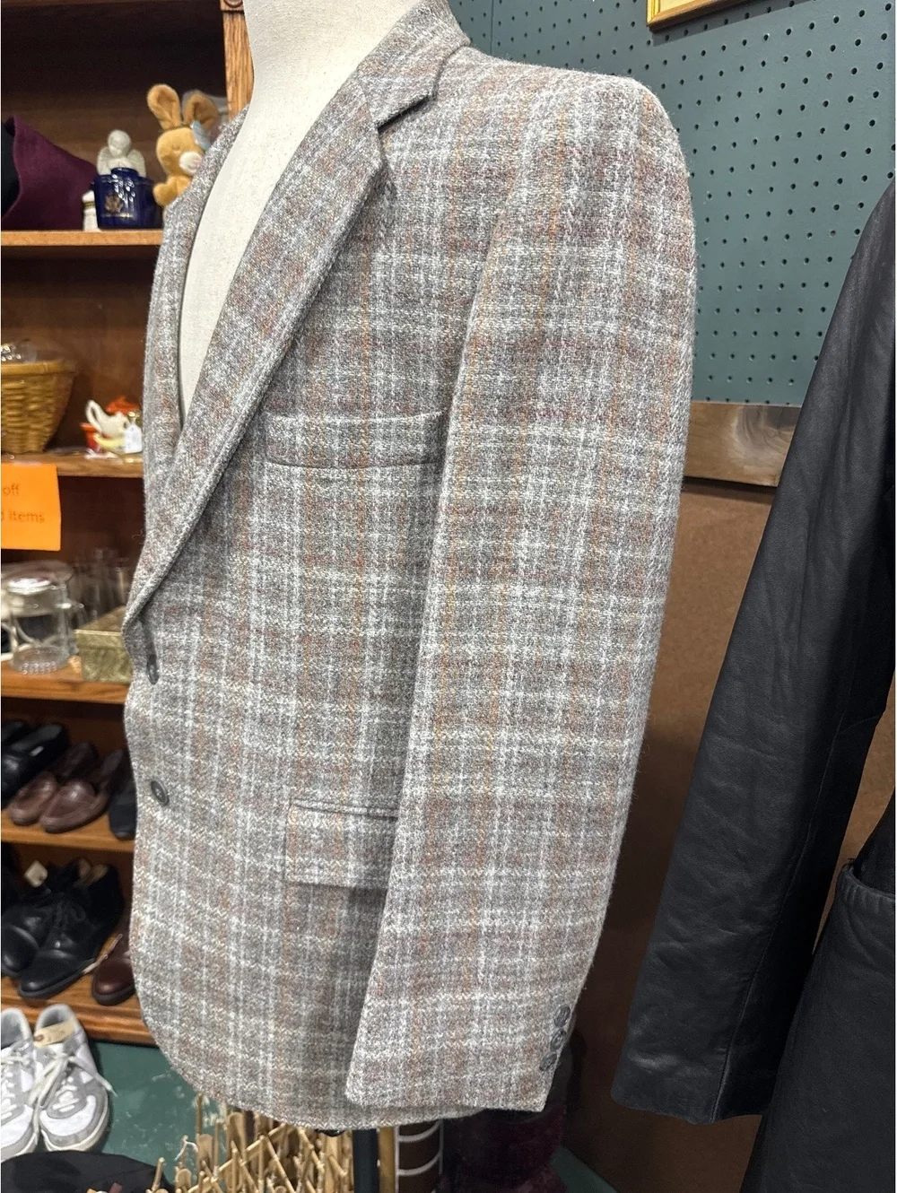 Vintage Tailored Classics Men's 100% Wool Blazer Jacket by Levi Strauss & Co.